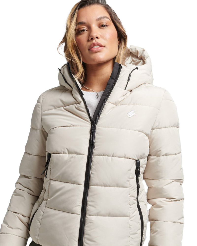 Hooded Spirit Sports Puffer Jacket In Pelican