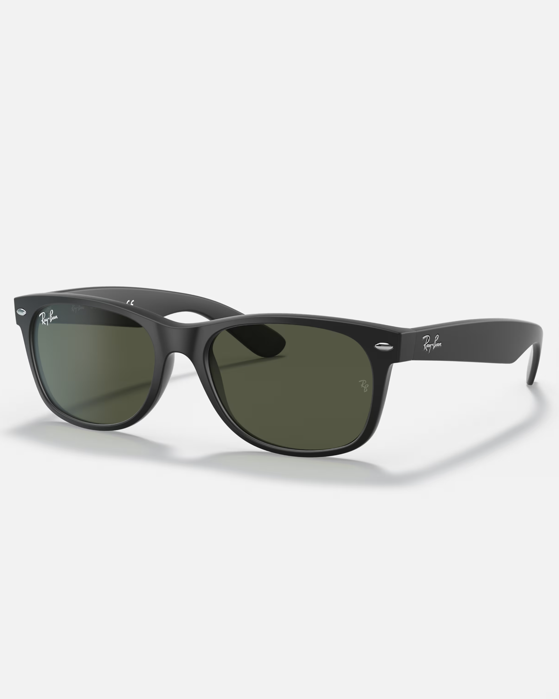 New Wayfarer Polarised Sunglasses In Green Classic G15