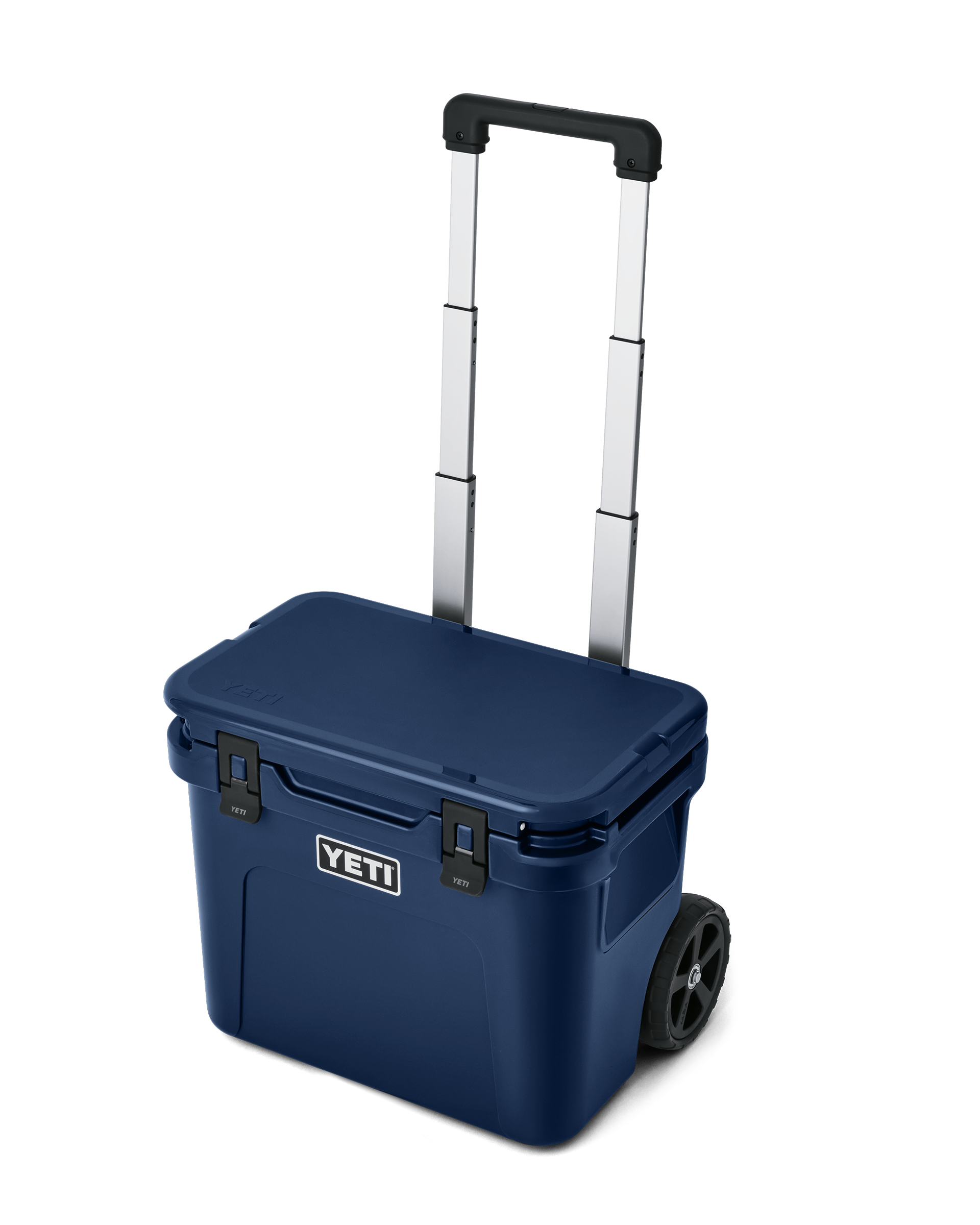 Roadie 32 Wheeled Cooler In Navy