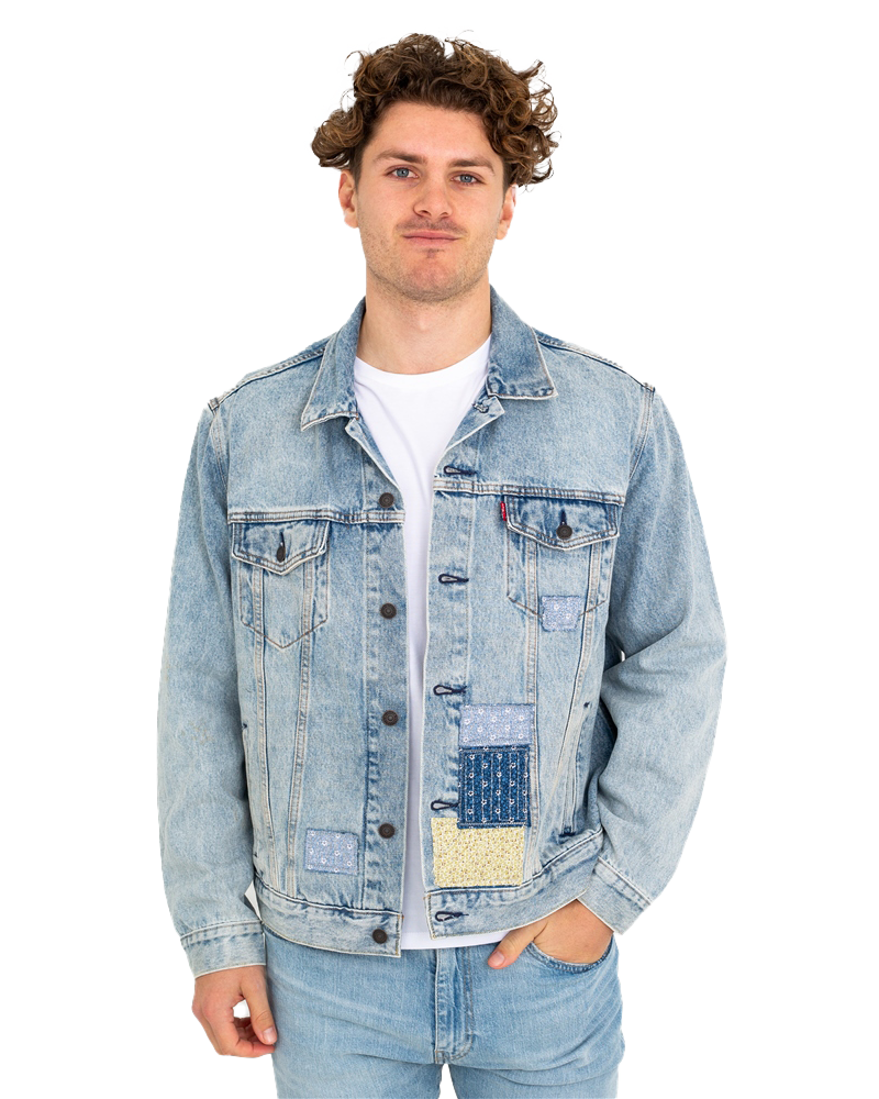 The Trucker Jacket In Light Indigo