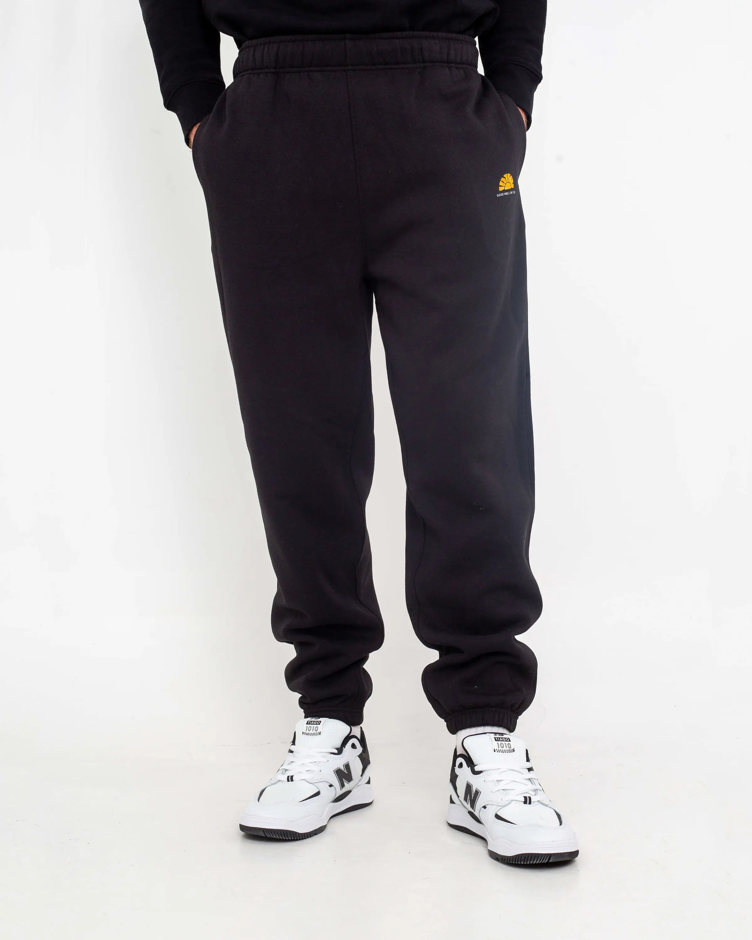 Vibes Joggers In Black